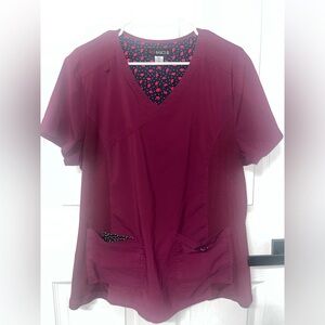 Koi Basics Women Scrub Top XL  Pockets V Neck Short Sleeve purple
